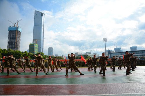 深圳大學(xué)第二次冬季軍訓(xùn)開營