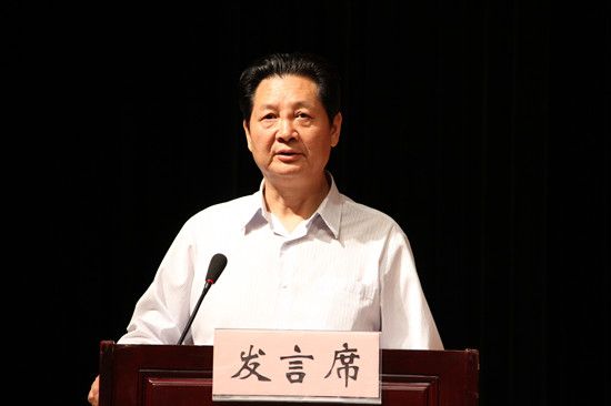 校長婁源功在全省高校畢業(yè)生就業(yè)創(chuàng)業(yè)工作會議上作典型發(fā)言