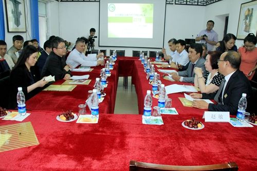 圖國家漢辦副主任夏建輝一行蒞臨我校合作共建吉爾吉斯國立民族大學(xué)孔子學(xué)院